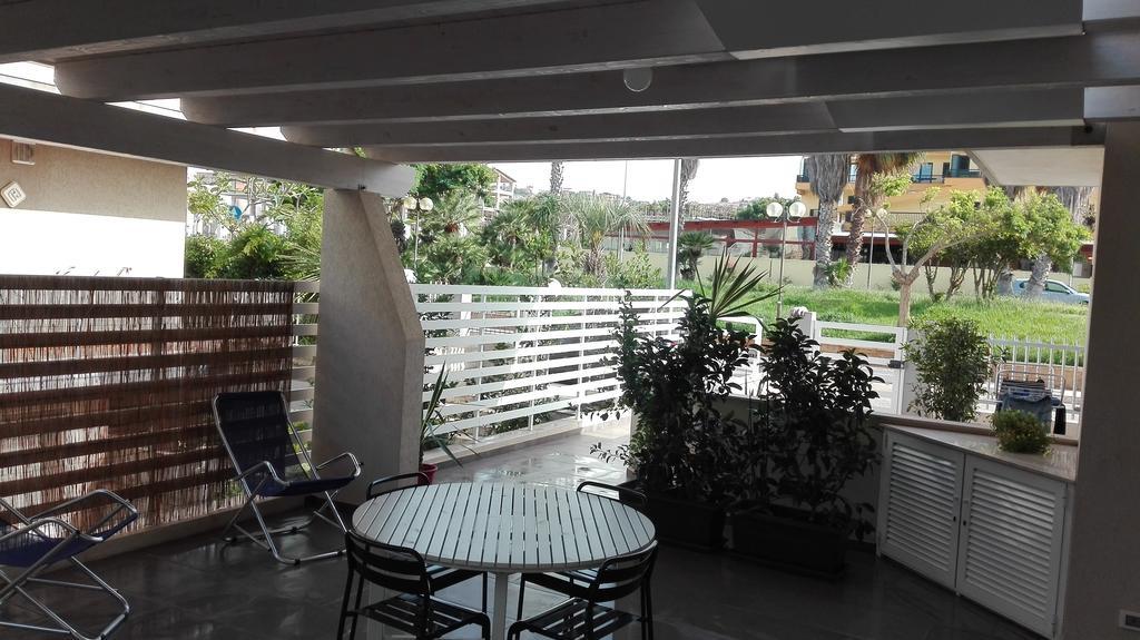 Appartamento La Casa Bianca Marina di Ragusa Esterno foto